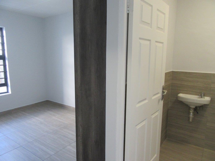 2 Bedroom Property for Sale in Parklands North Western Cape